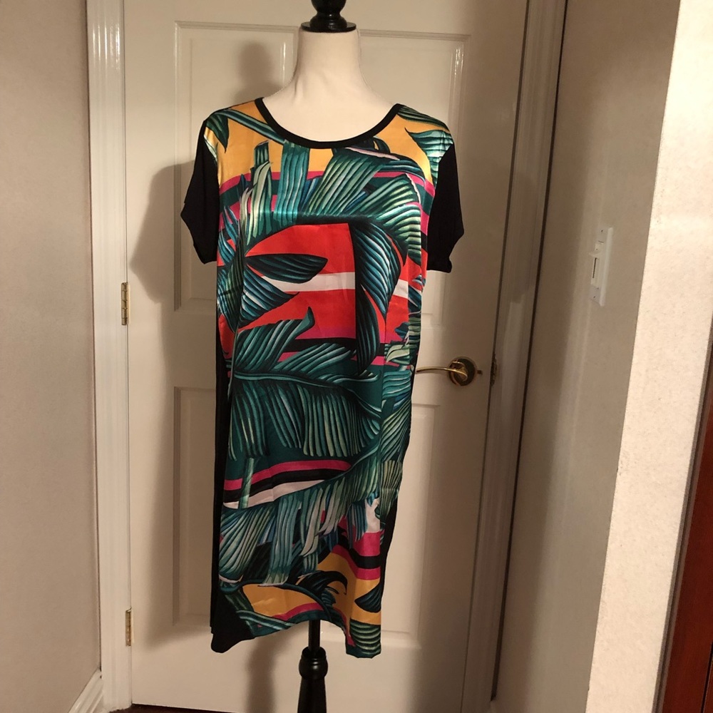 🎁 Unique eco friendly cover up. Bought in Brazil.